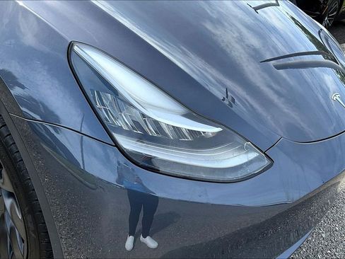 Used 2023 Tesla Model Y Long Range AWD/4WD image 26