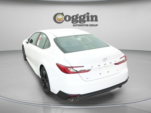 New 2026 Toyota Camry SE FWD image 11