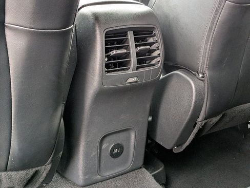 Used 2025 Ford Escape ST-Line image 16