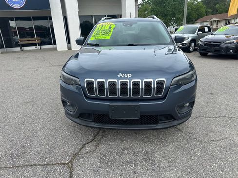 Used 2021 Jeep Cherokee Latitude Plus w/ Sun & Sound Group FWD image 8