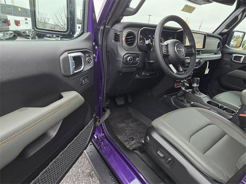 New 2026 Jeep Gladiator Mojave image 4