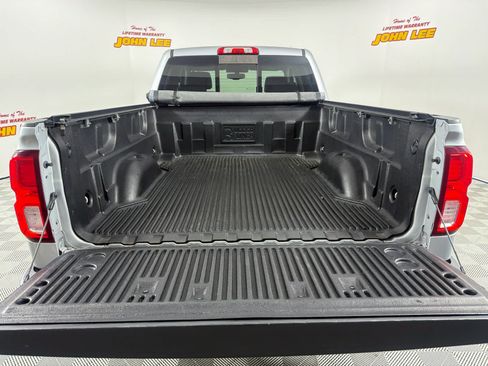 Used 2018 Chevrolet Silverado 1500 LTZ RWD image 5