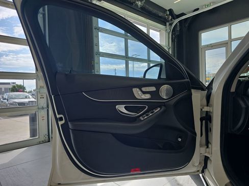 Used 2015 Mercedes-Benz C 300 Sedan image 13