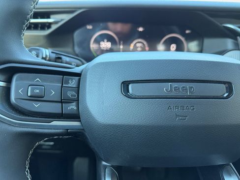 New 2026 Jeep Cherokee Limited image 25