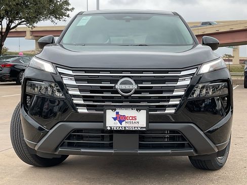 New 2026 Nissan Rogue SV image 3