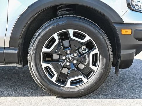 Used 2023 Ford Bronco Sport Outer Banks w/ Tech Package image 12