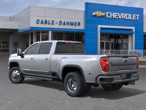 New 2026 Chevrolet Silverado 3500 High Country w/ High Country Premium Package AWD/4WD image 3