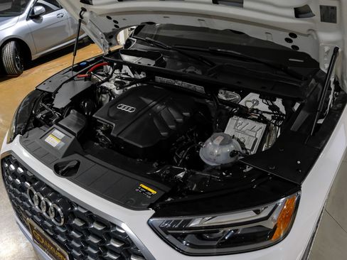 Used 2023 Audi Q5 2.0T Premium Plus w/ Premium Plus Package AWD/4WD image 54