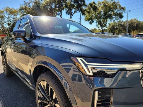 New 2026 Volvo XC90 B6 Core w/ Protection Package Premier image 20