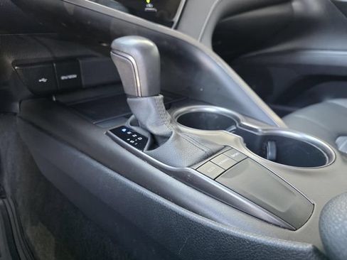 Used 2023 Toyota Camry SE FWD image 18