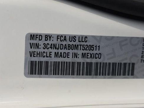 Used 2021 Jeep Compass Sport w/ Cold Weather Group AWD/4WD image 16