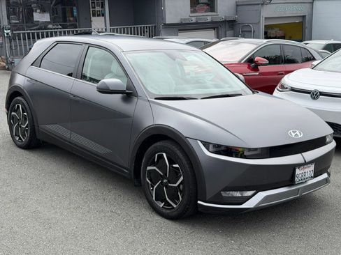 Used 2023 Hyundai Ioniq 5 SEL w/ Cargo Package RWD image 3