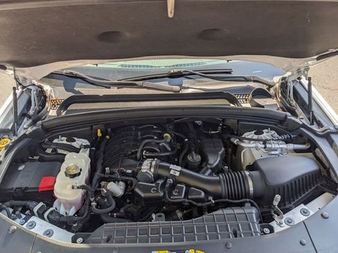 Used 2022 Jeep Grand Cherokee L Limited w/ Black Appearance Package image 35