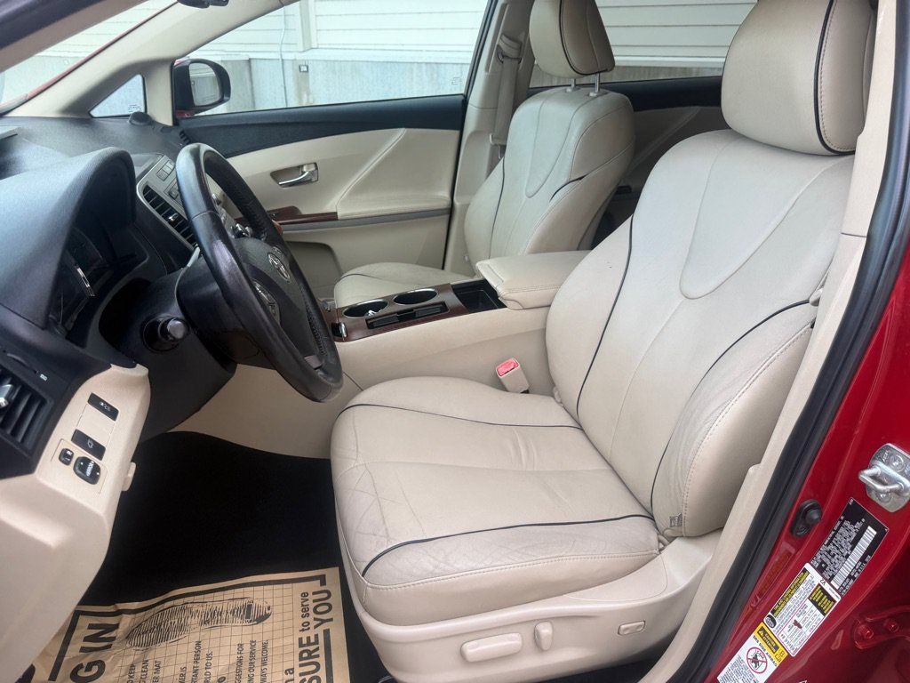 Used 2009 Toyota Venza AWD image 12