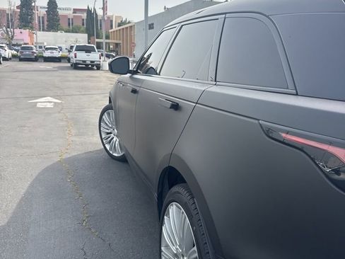 Used 2022 Land Rover Range Rover Velar R-Dynamic S image 3