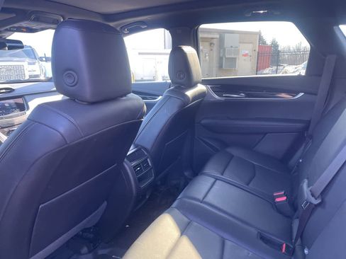 Certified 2024 Cadillac XT5 Premium Luxury w/ LPO, Floor Liner Package image 8