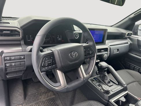 Certified 2026 Toyota 4Runner SR5 AWD/4WD image 10