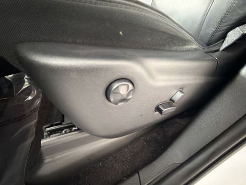 Used 2018 Jeep Grand Cherokee Limited image 14