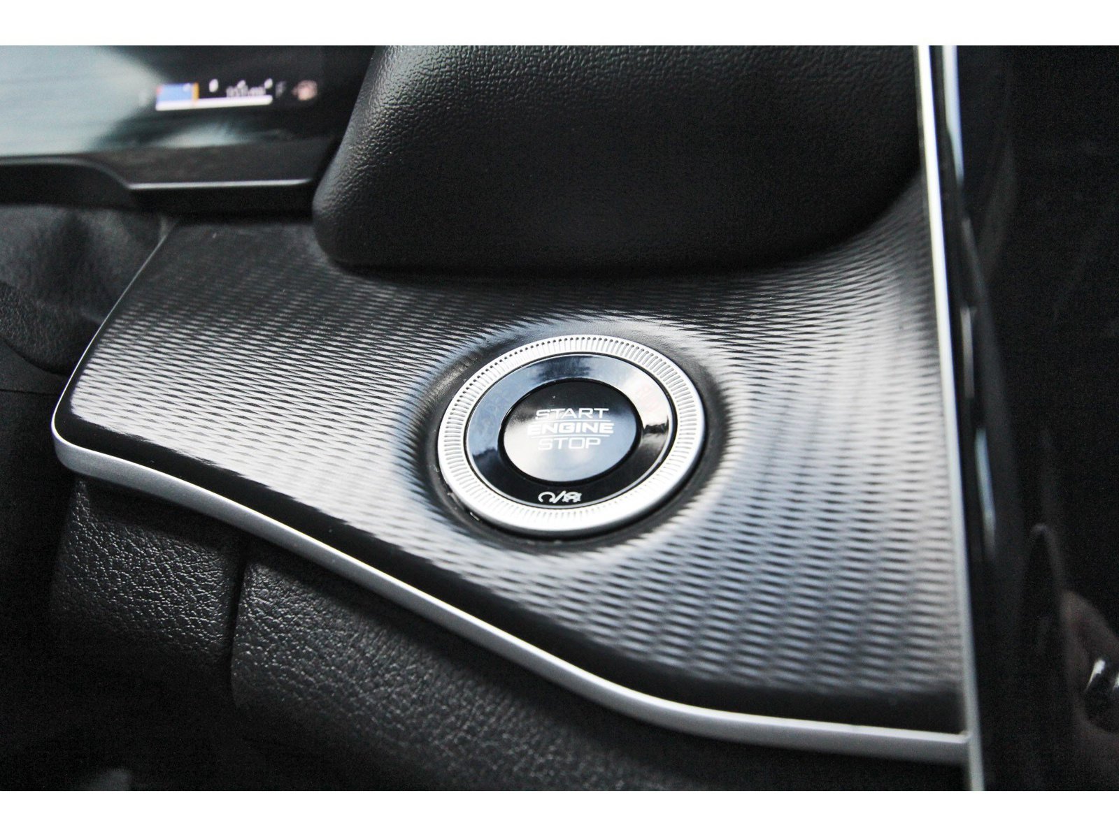 Used 2024 Jeep Grand Cherokee Altitude RWD image 20