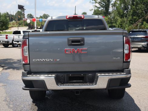 Used 2018 GMC Canyon SLE w/ SLE Convenience Package RWD image 4