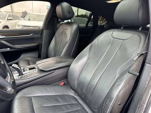 Used 2019 BMW X6 sDrive35i RWD image 17