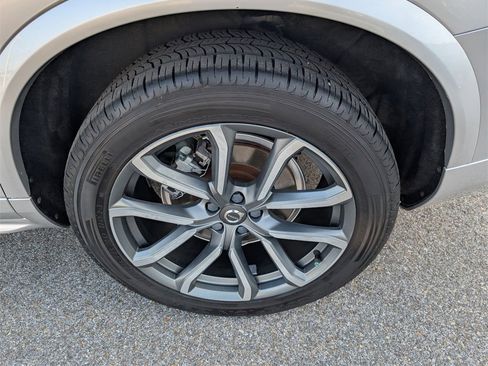 Used 2019 Volvo XC90 T6 Momentum w/ Protection Package Premier image 31