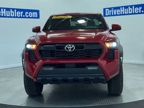 Used 2025 Toyota Tacoma TRD Off-Road AWD/4WD image 3