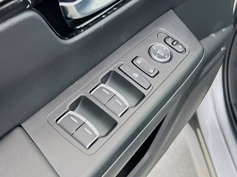 Used 2023 Honda CR-V Sport Touring image 17