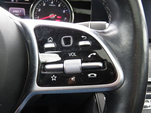 Used 2019 Mercedes-Benz E 300 4MATIC image 22