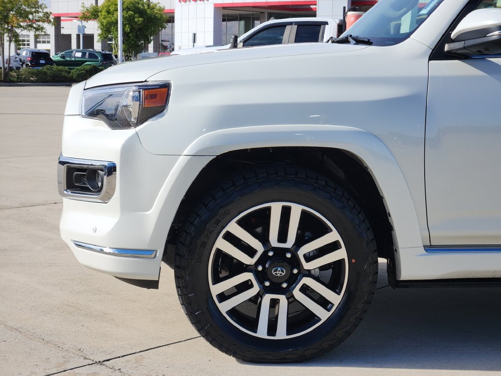 Certified 2022 Toyota 4Runner Limited AWD/4WD image 9