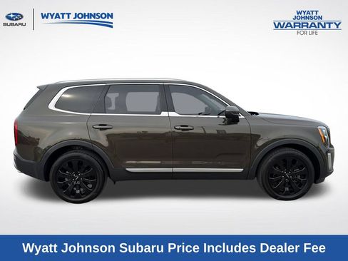 Used 2022 Kia Telluride EX w/ EX Premium Package FWD image 11