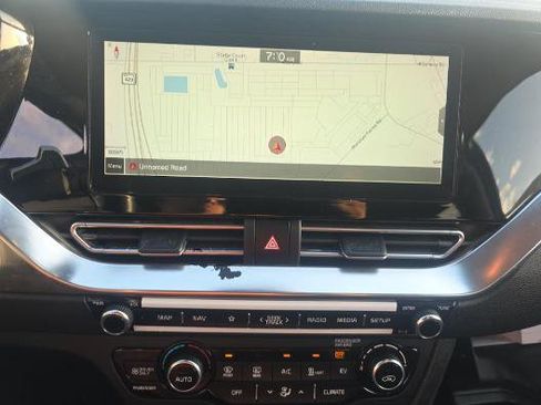 Used 2022 Kia Niro EX image 19