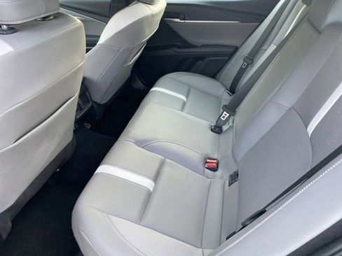 Used 2025 Toyota Camry SE w/ Convenience Package FWD image 20