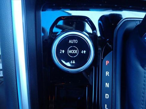 New 2026 Chevrolet Colorado ZR2 AWD/4WD image 21