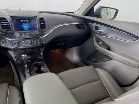 Used 2014 Chevrolet Impala LTZ FWD image 25