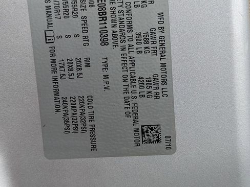 Used 2011 Chevrolet Suburban LTZ image 35