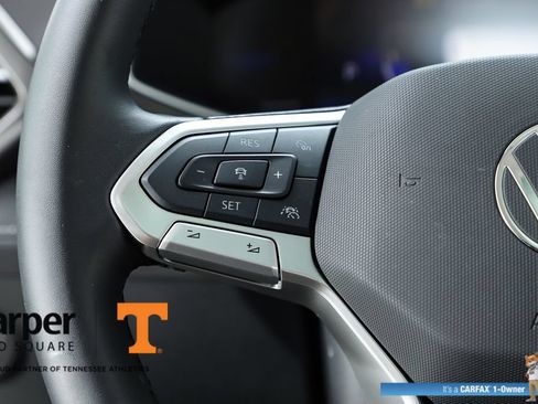 Used 2025 Volkswagen Taos SE AWD/4WD image 21