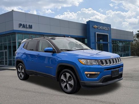 Used 2020 Jeep Compass Latitude w/ Cold Weather Group AWD/4WD image 1