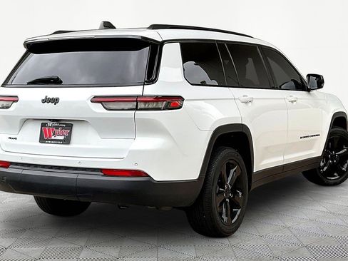 Used 2023 Jeep Grand Cherokee L Laredo AWD/4WD image 6