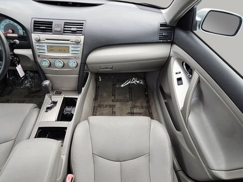 Used 2007 Toyota Camry SE image 4