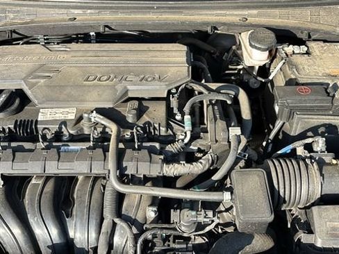 Used 2021 Hyundai Elantra SEL FWD image 28
