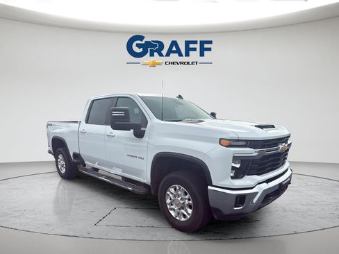 Used 2024 Chevrolet Silverado 2500 LT w/ Convenience Package AWD/4WD image 10