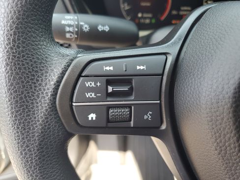 Used 2026 Honda CR-V LX image 17