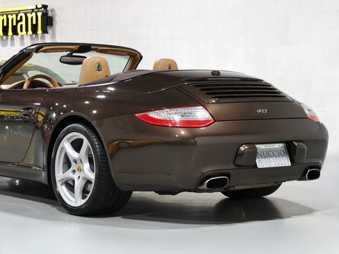 Used 2011 Porsche 911 Cabriolet image 33