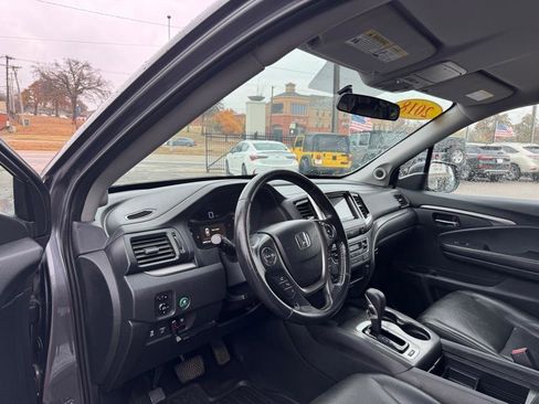 Used 2018 Honda Ridgeline RTL image 17