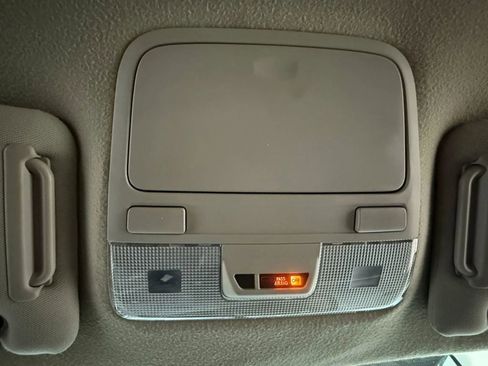 Used 2009 Subaru Outback 2.5i Special Edition image 32