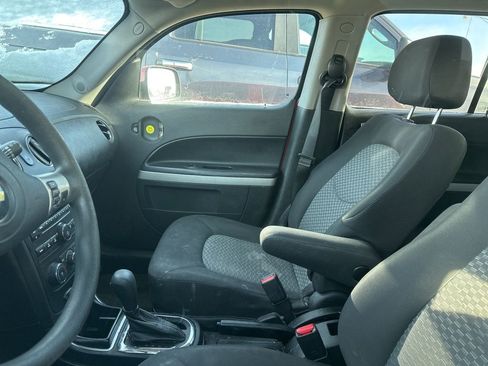 Used 2011 Chevrolet HHR LT image 5