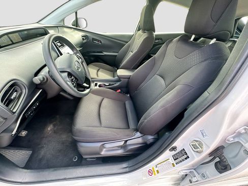 Used 2022 Toyota Prius LE FWD image 24