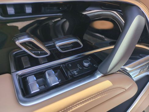 New 2026 Land Rover Range Rover SE AWD/4WD image 12