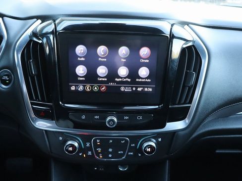 Used 2022 Chevrolet Traverse High Country image 11